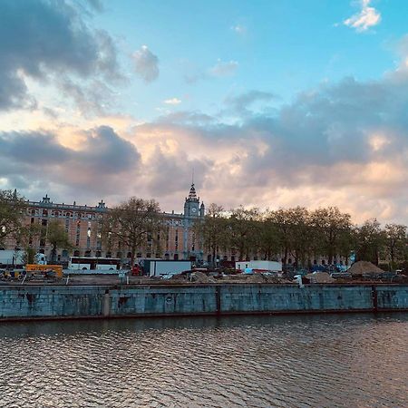 Edouard Boat Otel Brüksel Dış mekan fotoğraf